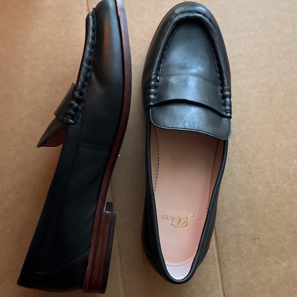 Shoes - Picture 2 of 3